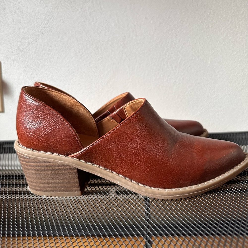 Universal Thread Cognac Slip Ons - image 2